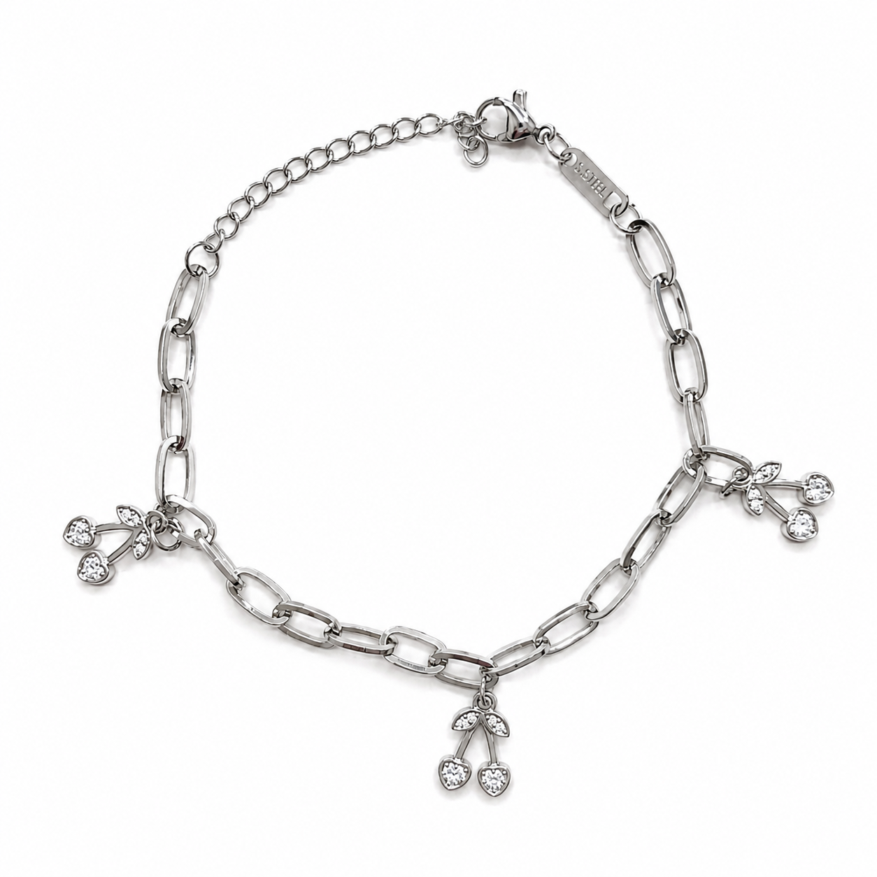 Pulsera en Acero quirurgico con dijes cerezas