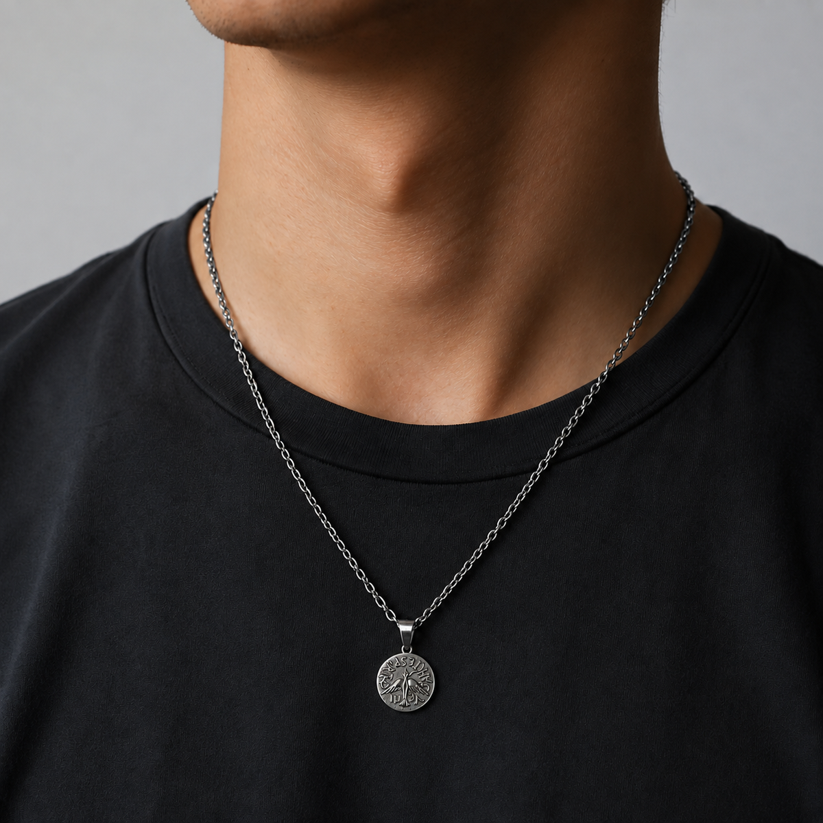Cadena con Medalla Espíritu Santo en Acero 20 mm