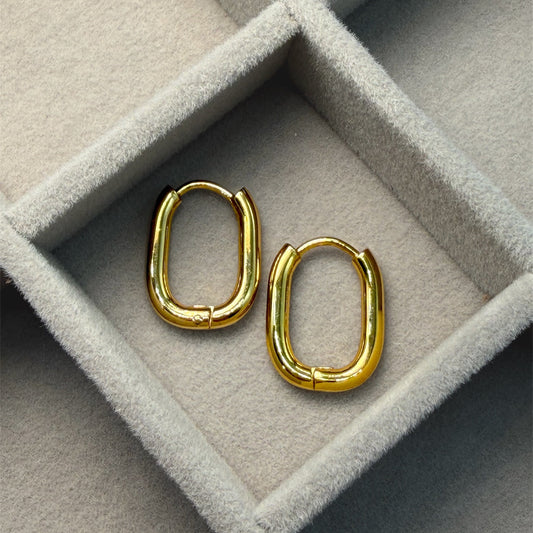 Aros Huggies en Acero Dorado