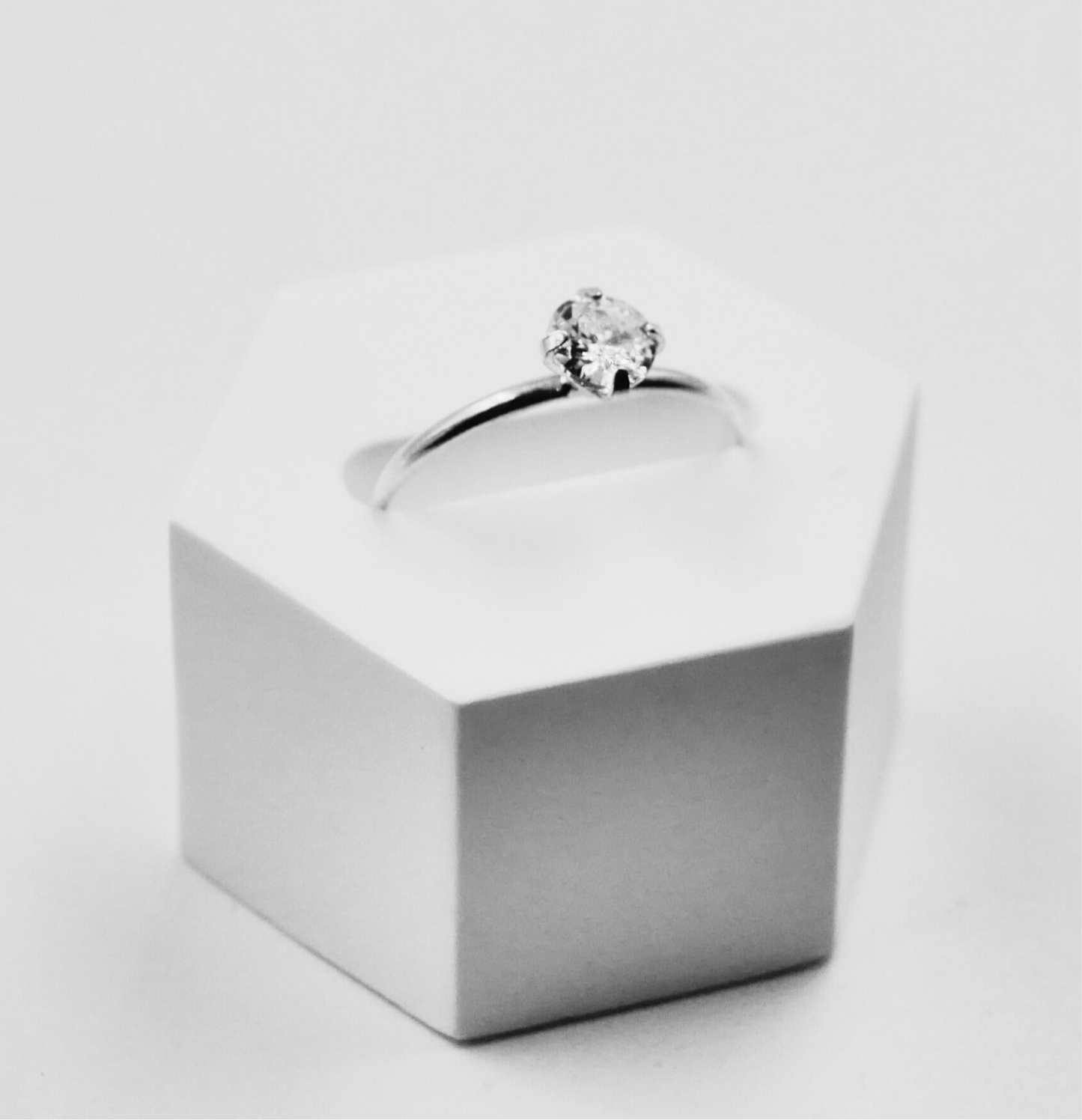 Anillo para promesa con piedra