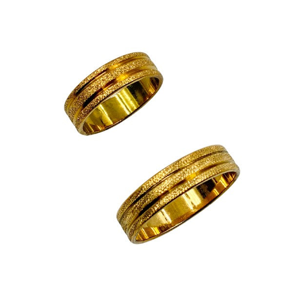 Alianzas en acero dorado