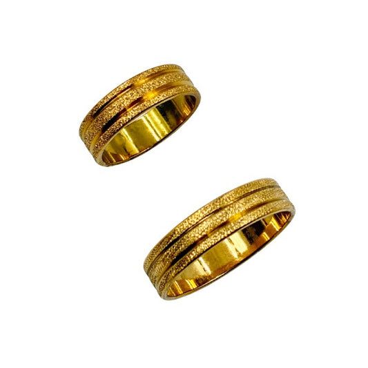 Alianzas en acero dorado