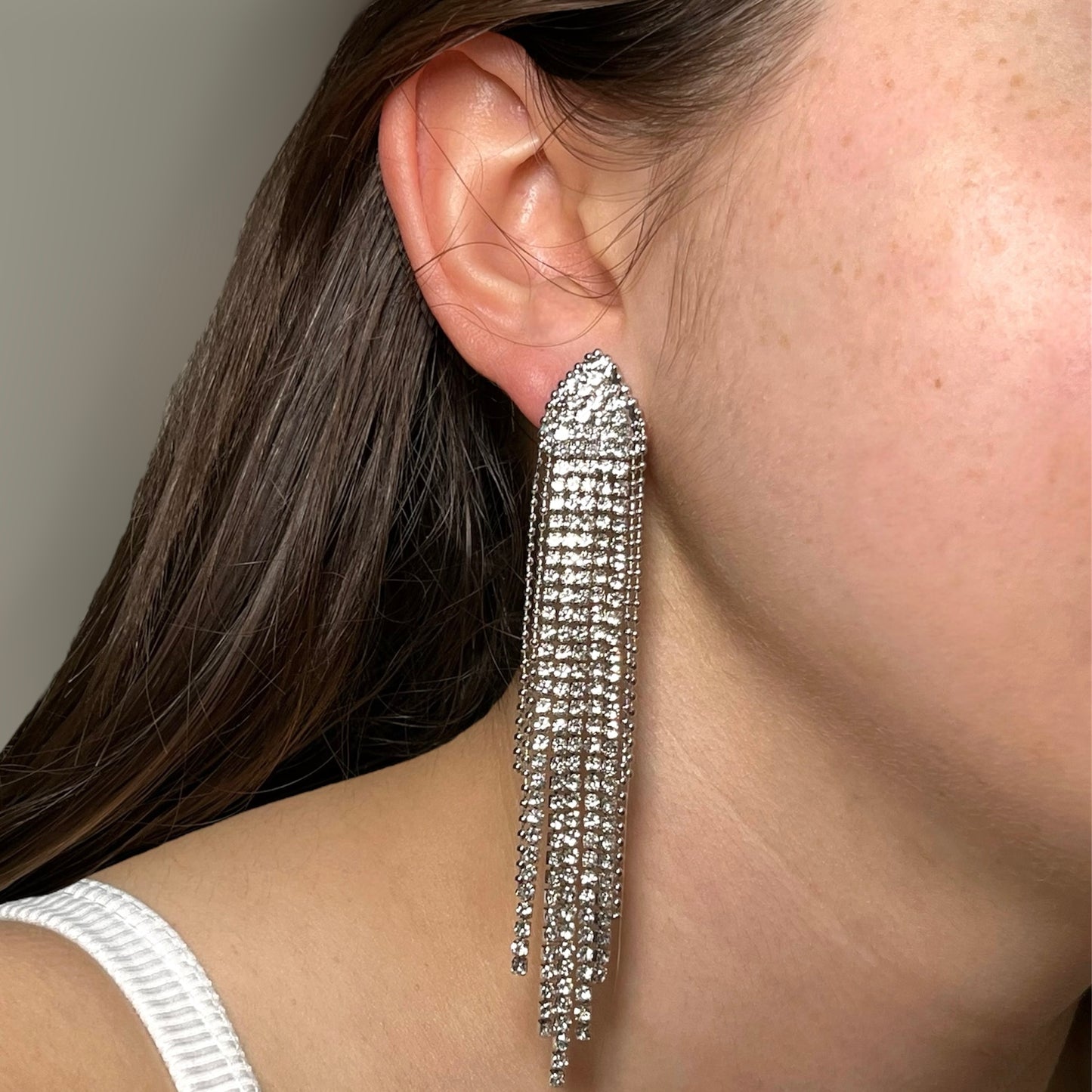 Aros colgantes con strass engarzado para Fiesta