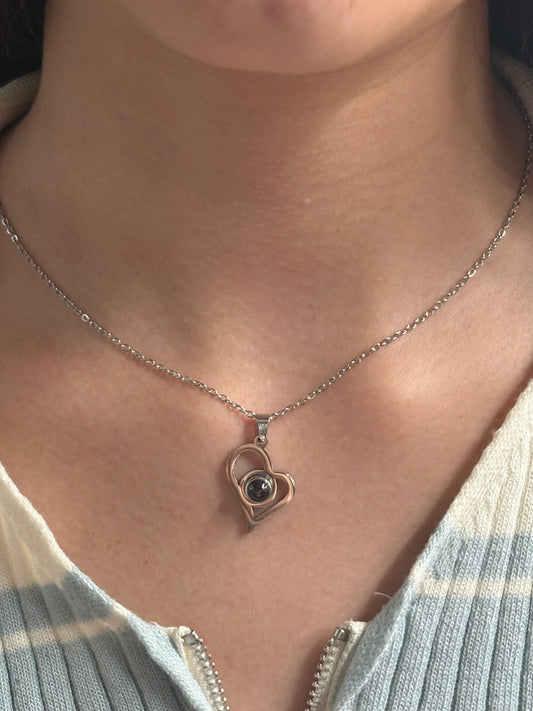 Cadena y dije corazón TE AMO en 100 idiomas