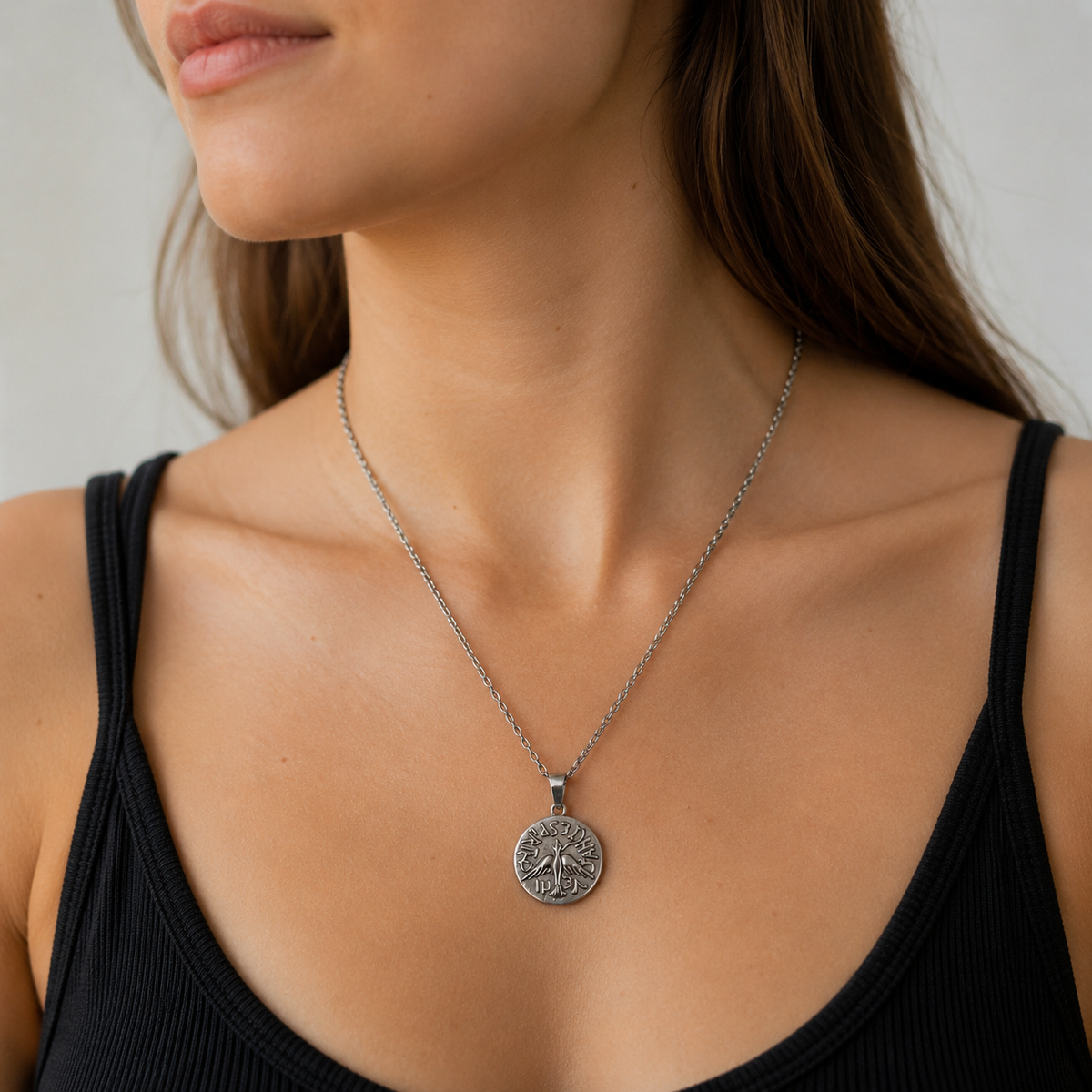Cadena con Medalla Espíritu Santo en Acero 20 mm