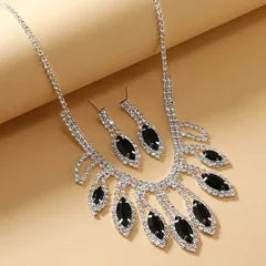 Conjunto gargantilla y aros con strass