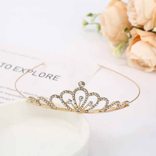 Tiara dorada para quinceañeras
