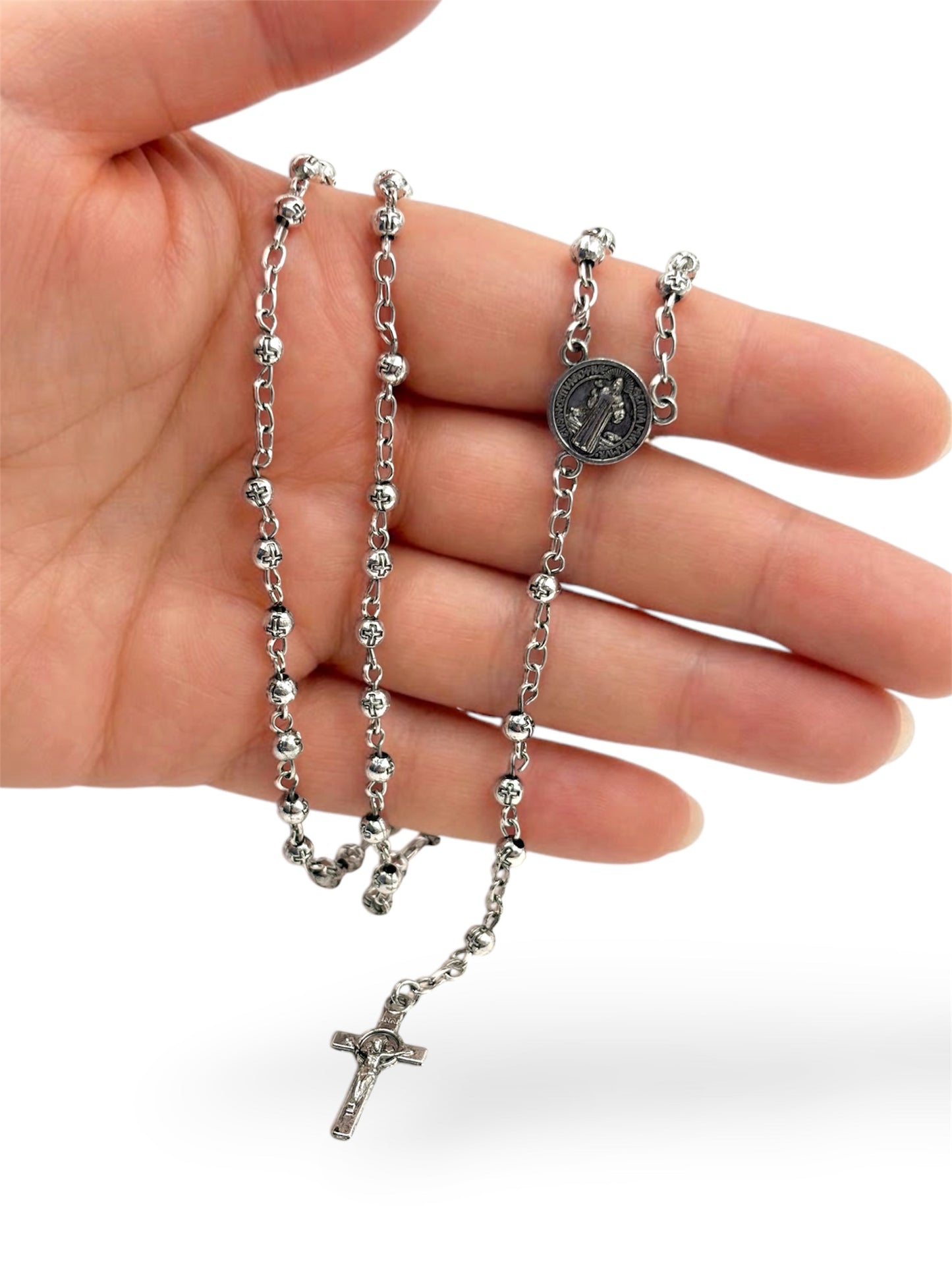 Rosario de Bolitas Plateado 4 mm con Medalla de San Benito
