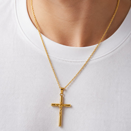 Cadena y cruz con cristo en acero dorado
