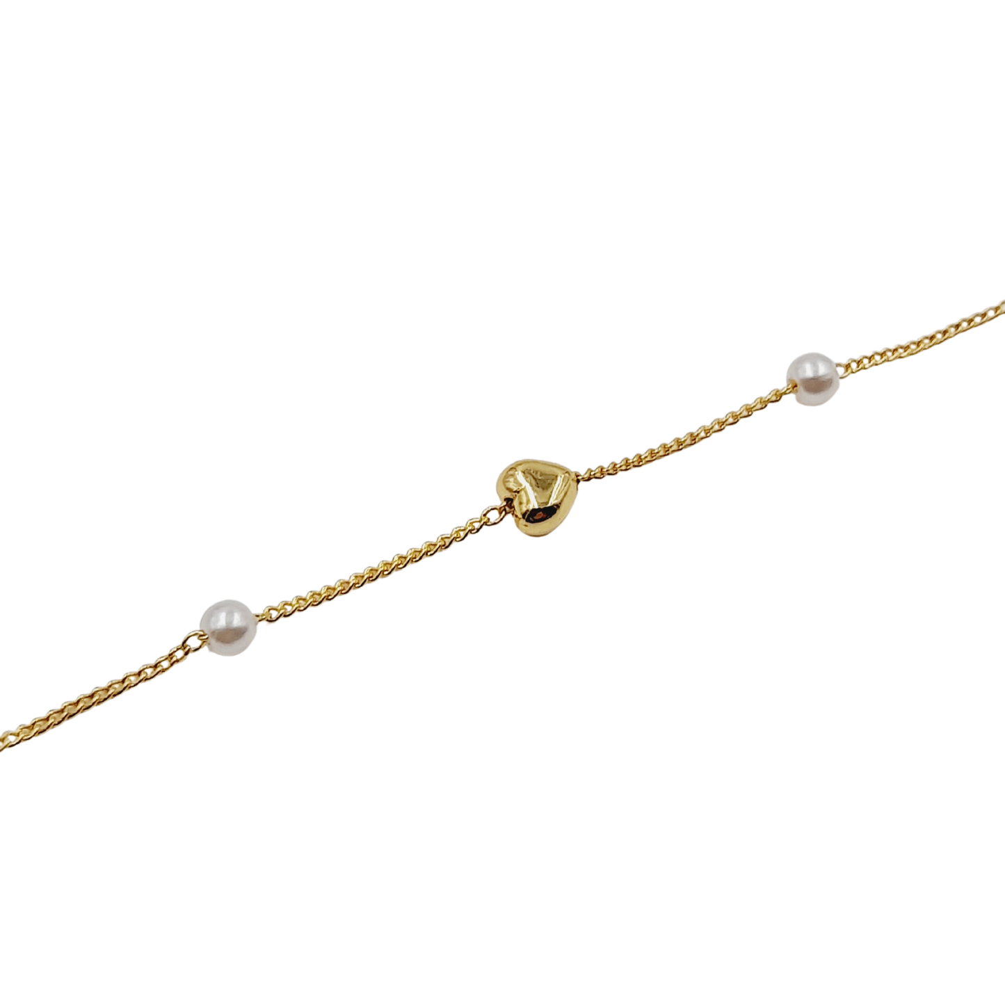 Pulsera con dijes en forma de corazón enchapado en oro