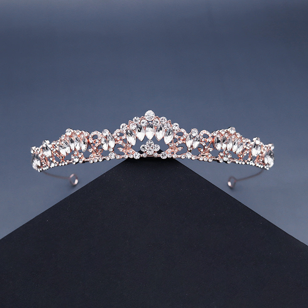 Tiara de color dorado rosé con strass premium